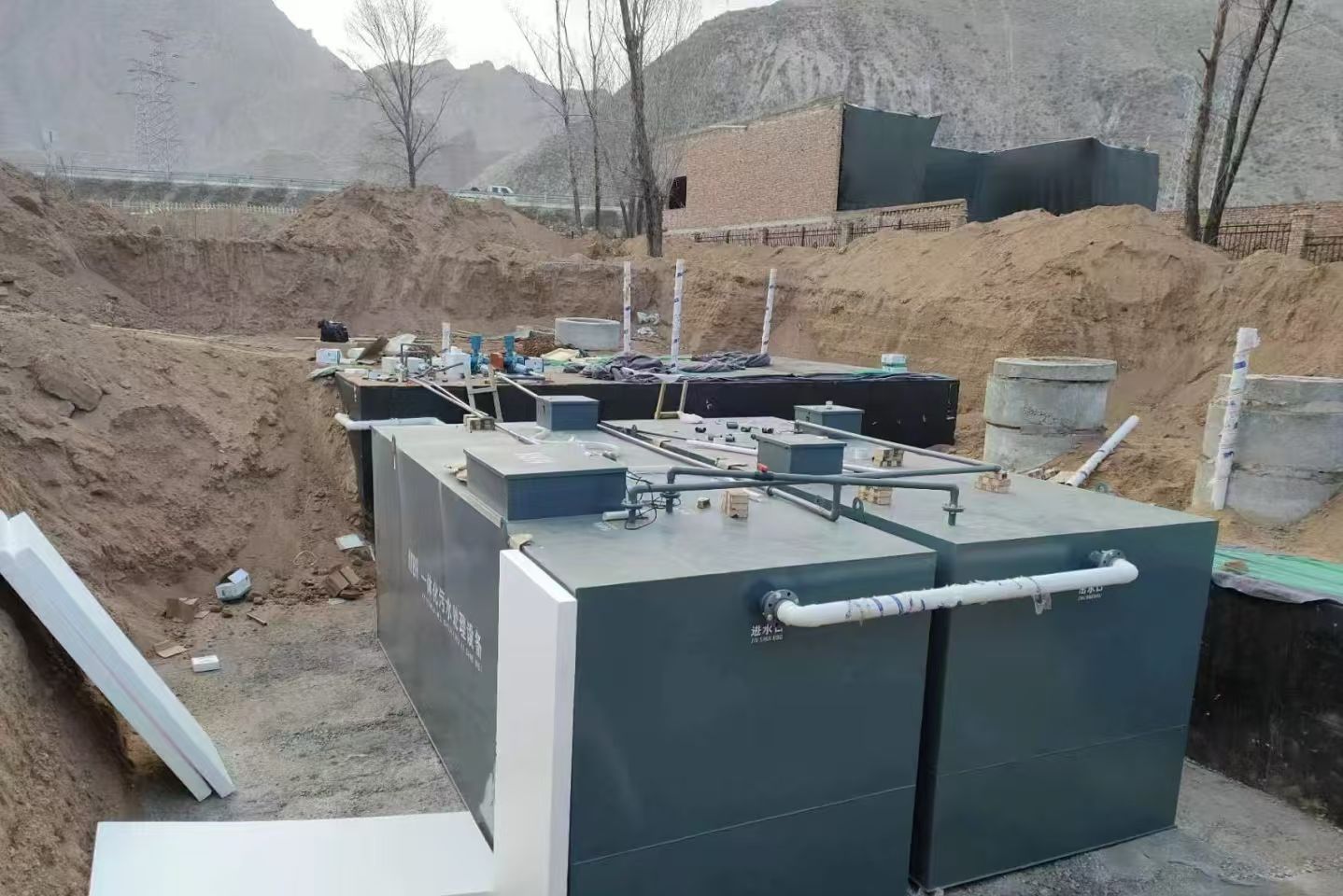 南湖一体化污水处理设备